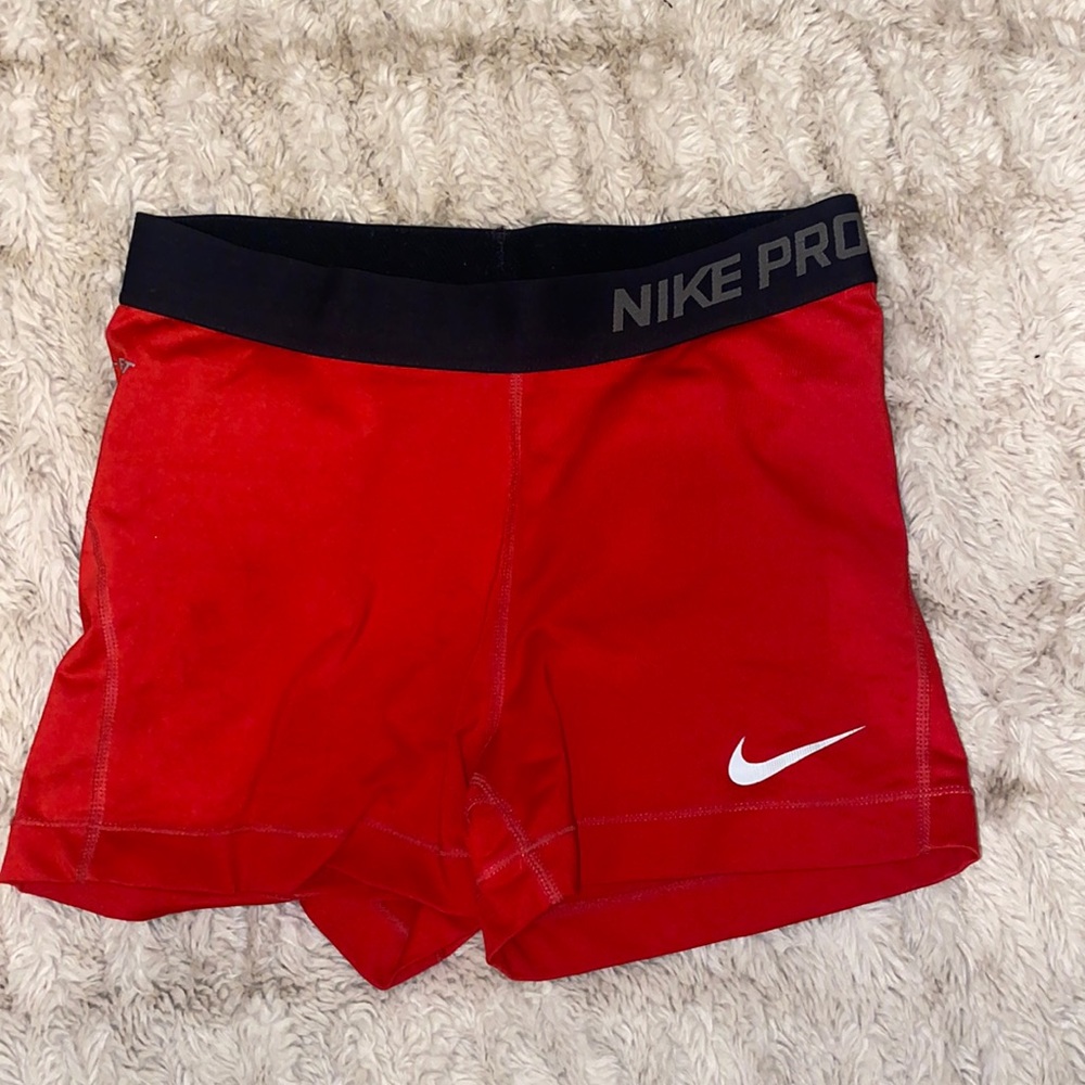 Red Nike pros